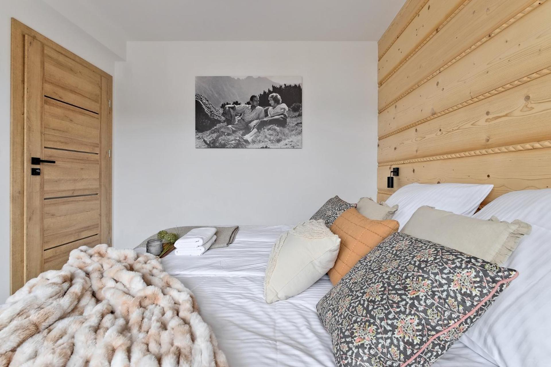 Golden - Mountain View Apartment