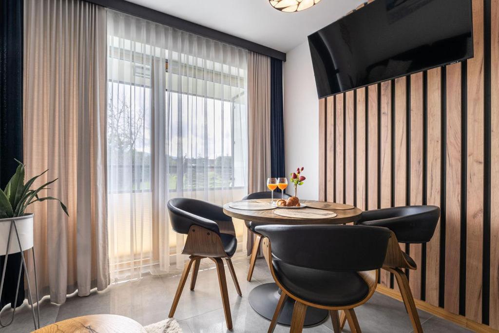 Golden - Mountain View Apartment
