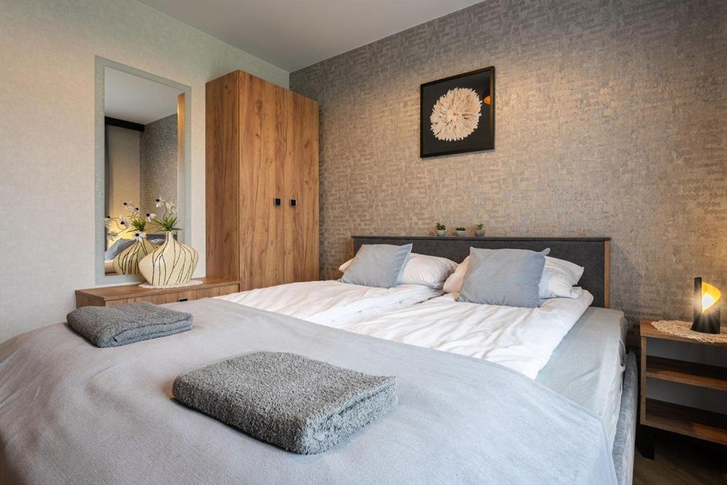 Golden - Mountain View Apartment *