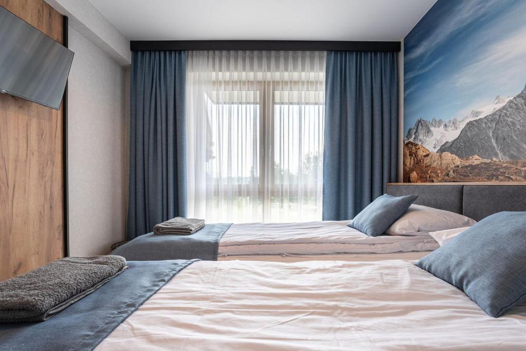 Golden - Mountain View Apartment